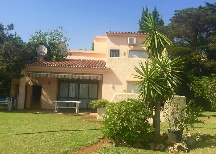 Villa Marbesa With Jacuzzi