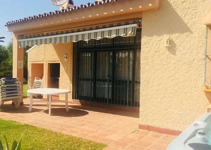 Marbesa With Jacuzzi *