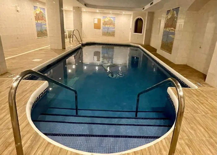 Marbesa With Jacuzzi Marbella