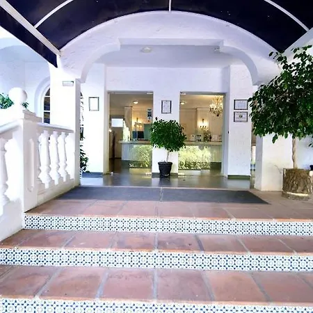 Villa Marbesa With Jacuzzi