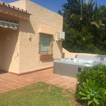 Villa Marbesa With Jacuzzi *