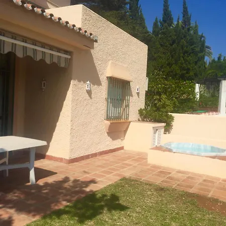 Marbesa With Jacuzzi Villa *