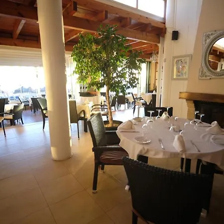 Marbesa With Jacuzzi Villa *